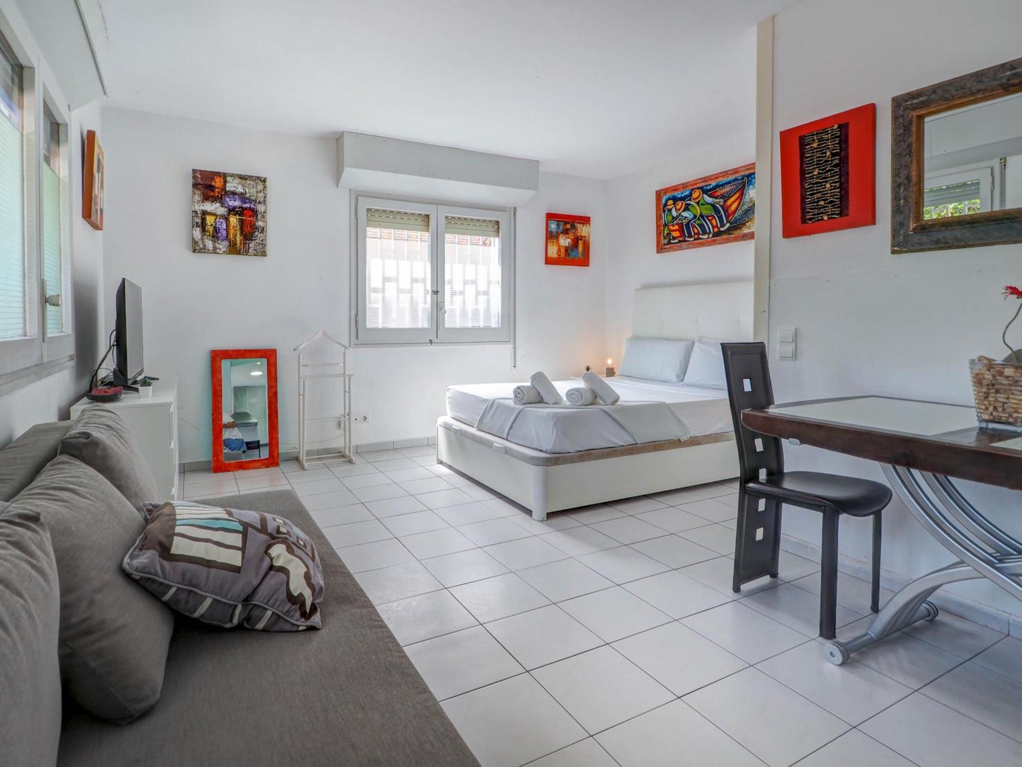 Los Globos Beach Studio By Hello Homes Sitges Zewnętrze zdjęcie