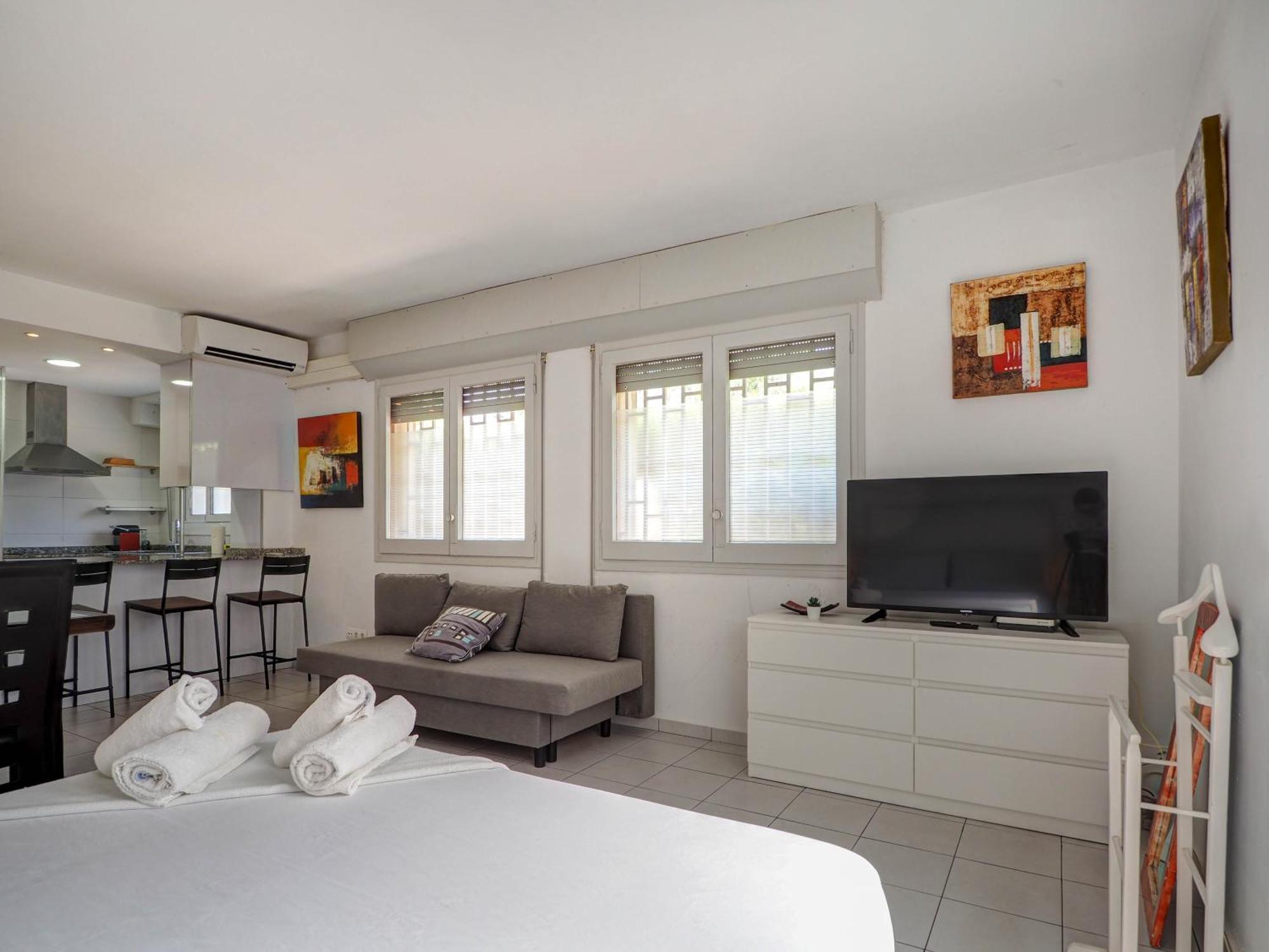Los Globos Beach Studio By Hello Homes Sitges Zewnętrze zdjęcie